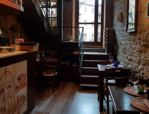 Il Gallo Nel Pozzo